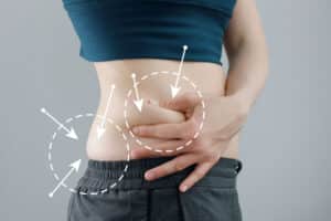 The active ingredient in Kybella injections is a synthetic form of deoxycholic acid, which breaks down fatty tissue for improved stomach