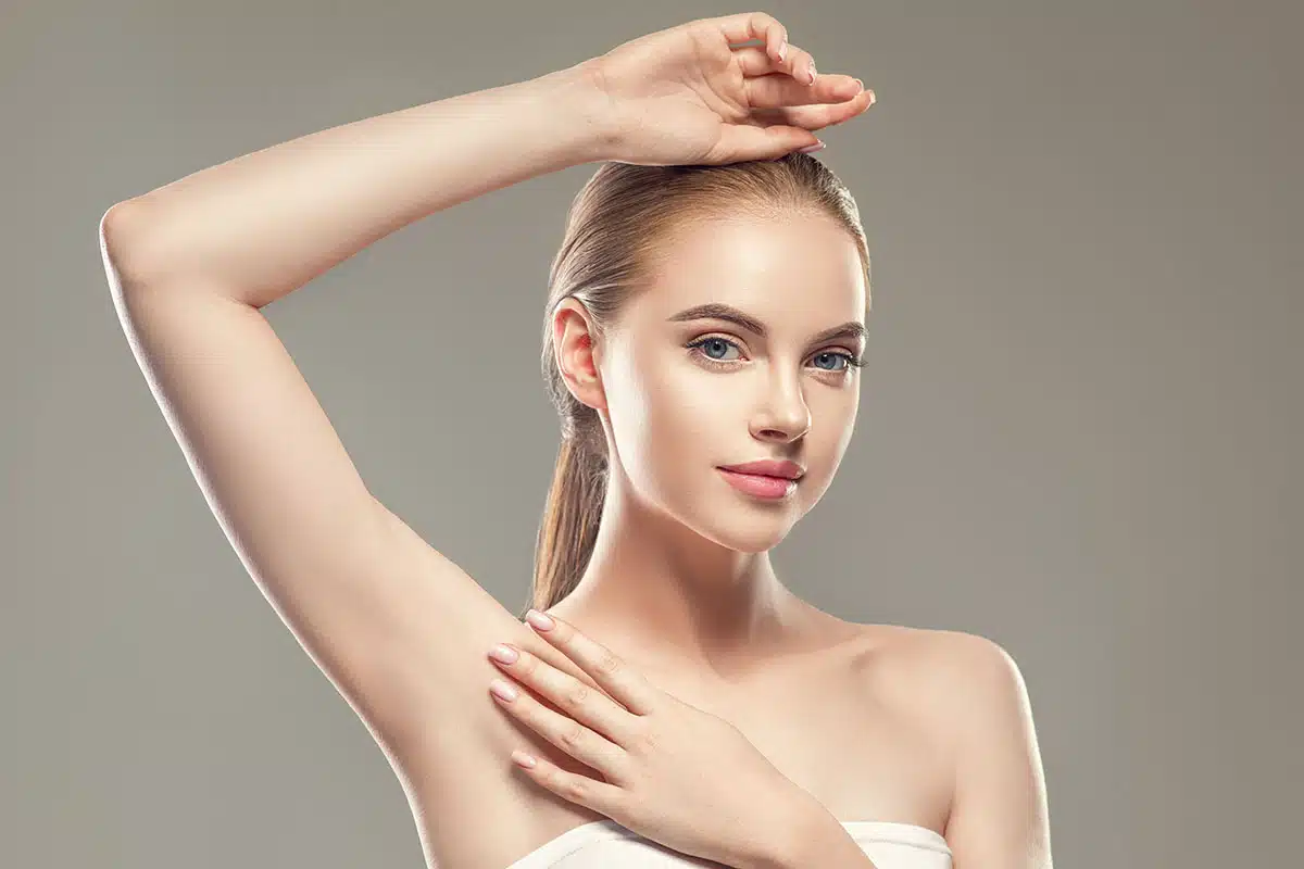 This minimally invasive procedure offers reduced scarring, shorter recovery times, and natural-looking results compared to traditional arm lift surgeries.